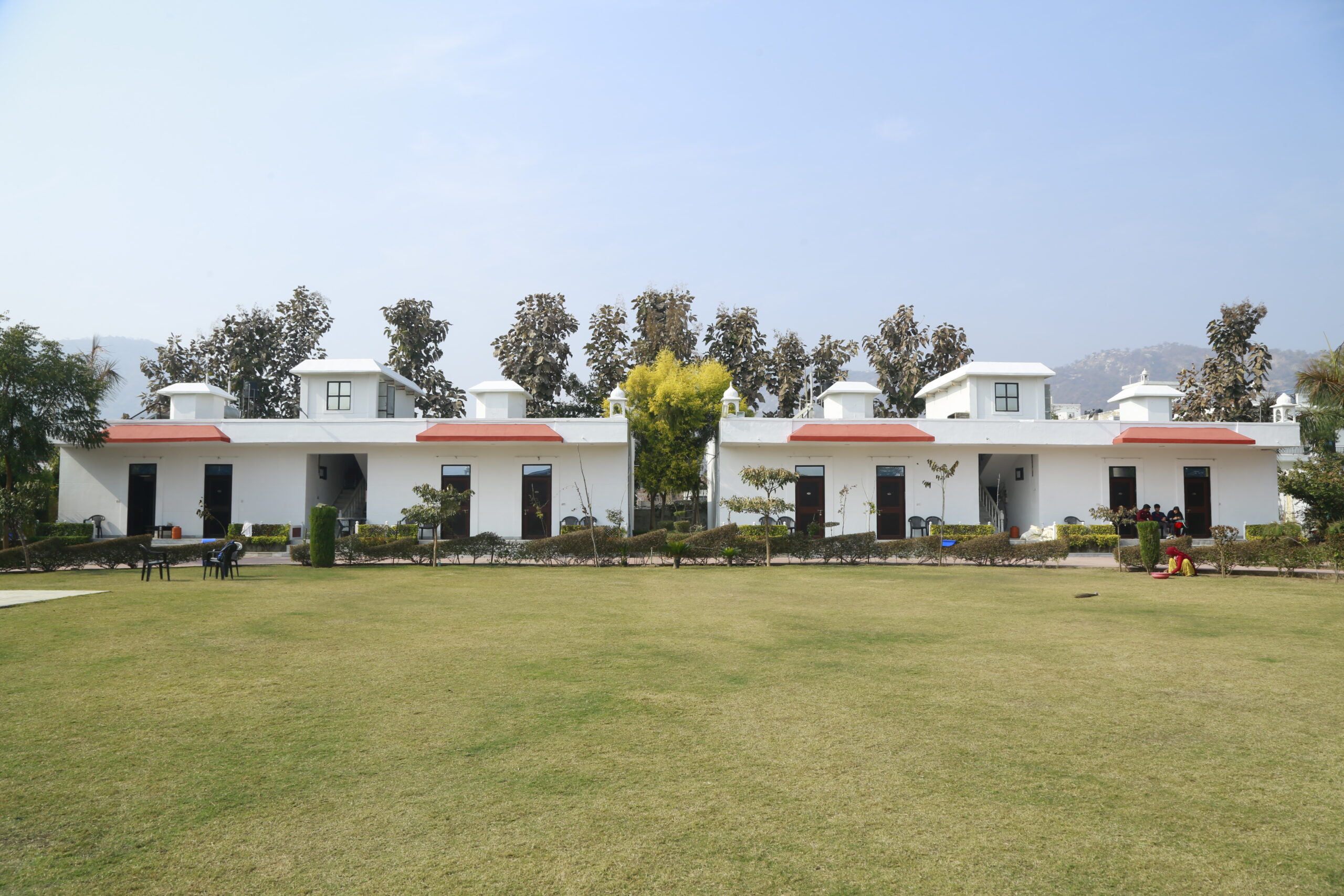 COTTAGE_EXTERIOR_1