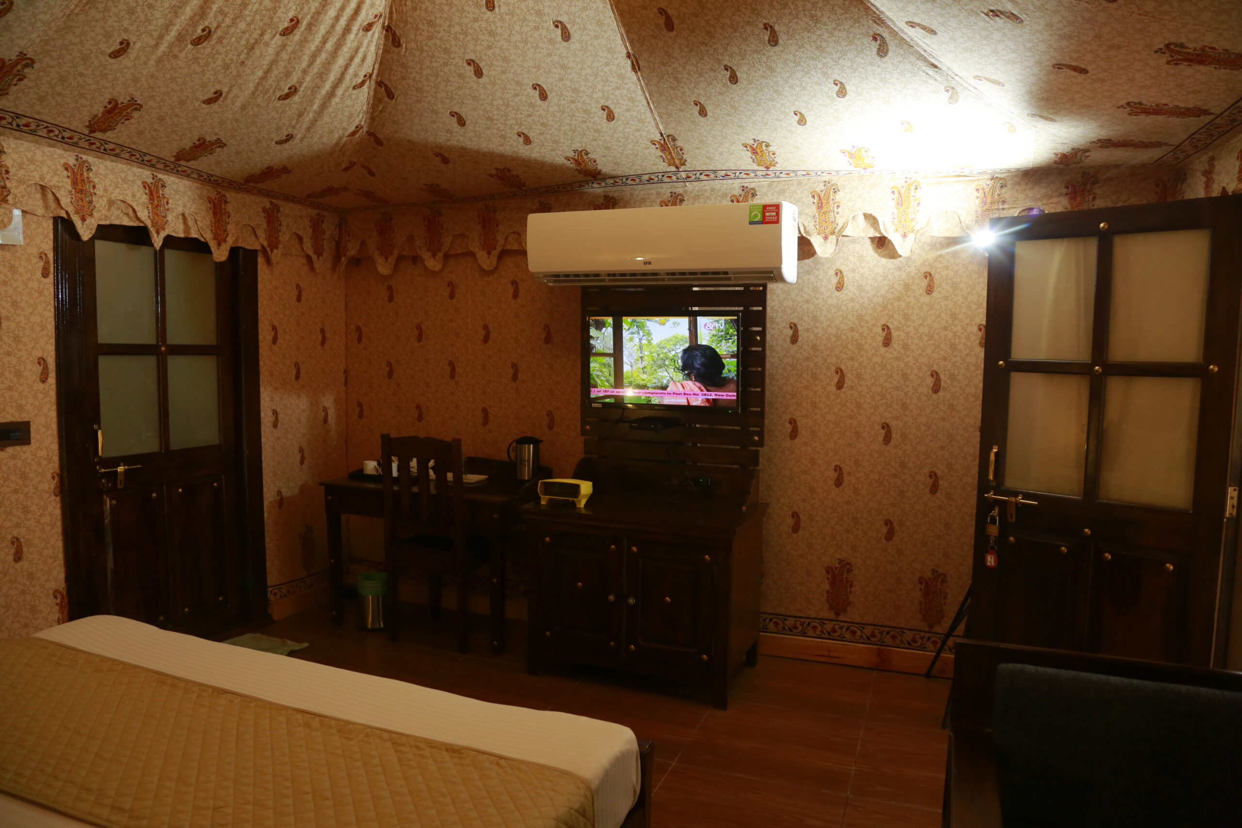 SWISS TENT_INTERIOR_2