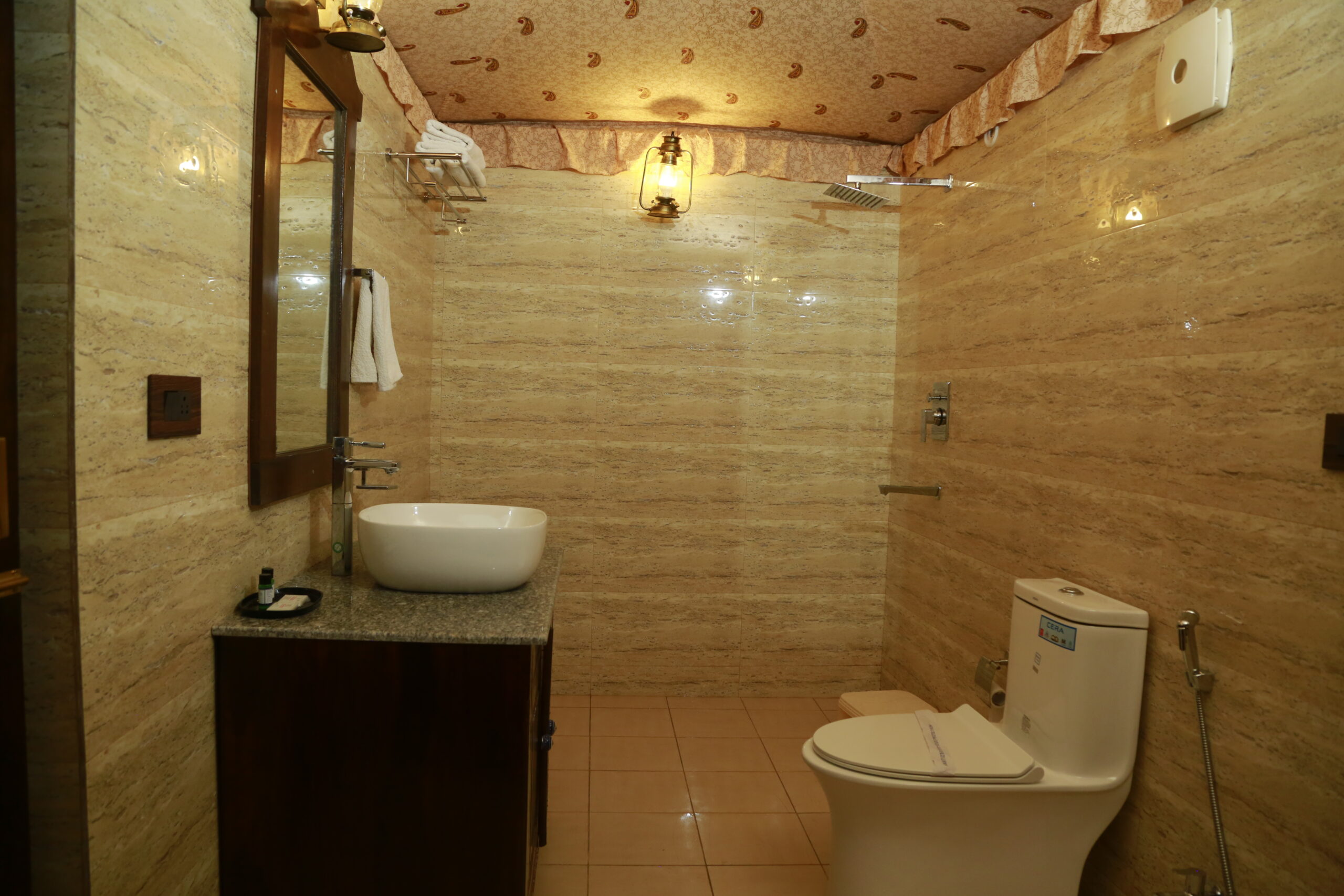 SWISS TENT_WASHROOM_1